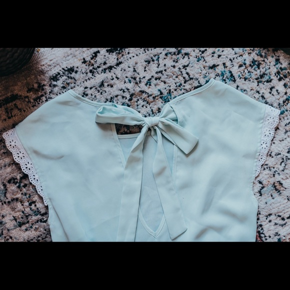 Mint lace romper - Picture 3 of 3